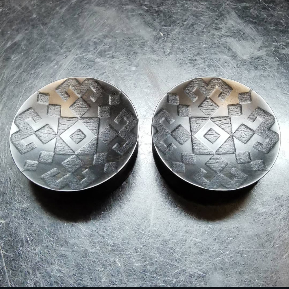 Ebony Engraved Plugs