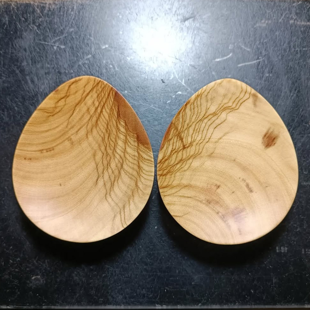 Olive Wood Concave Teardrop Plugs