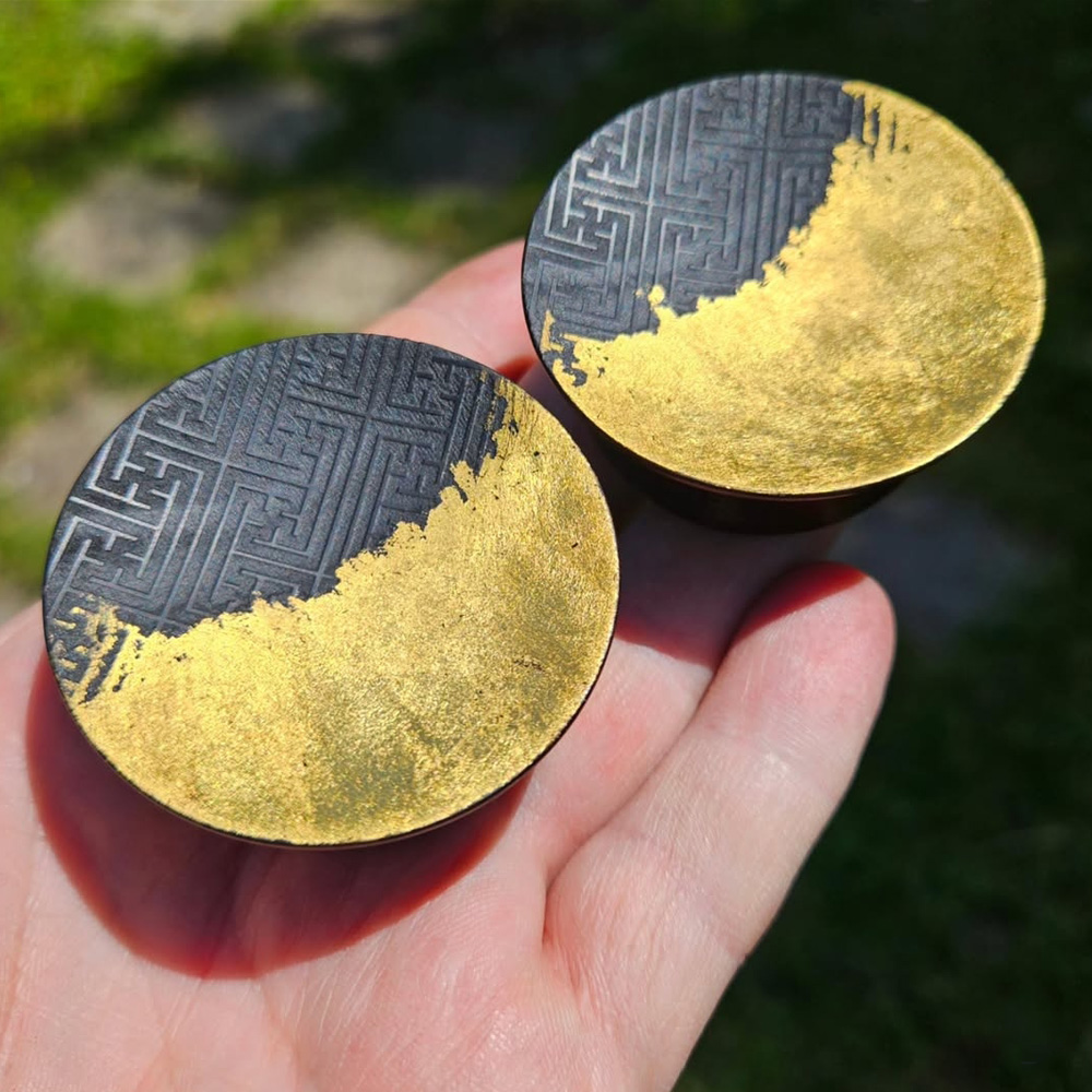 Mayan Flare Ebony Plugs Sayagata With Ebony Gold Leaf
